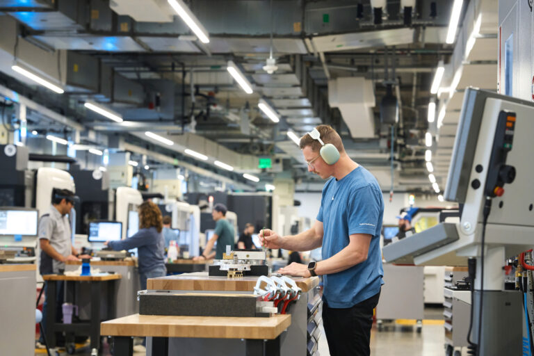 Apple Announces $500B U.S. Investment in Manufacturing, AI, and Jobs