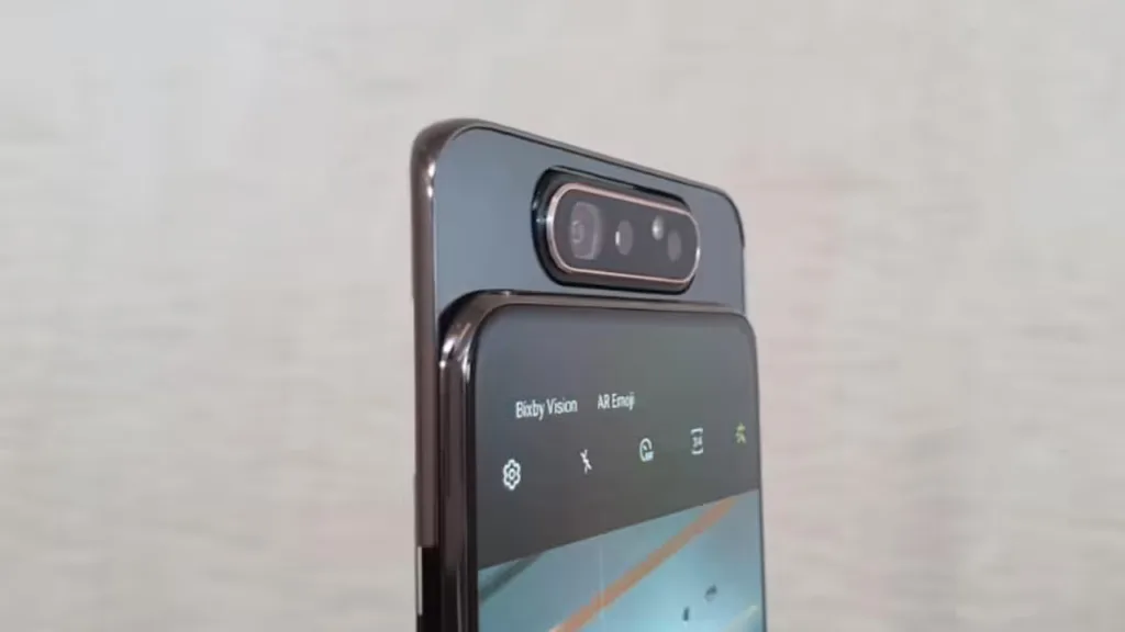 Galaxy A80: Pop-Out Camera Phones